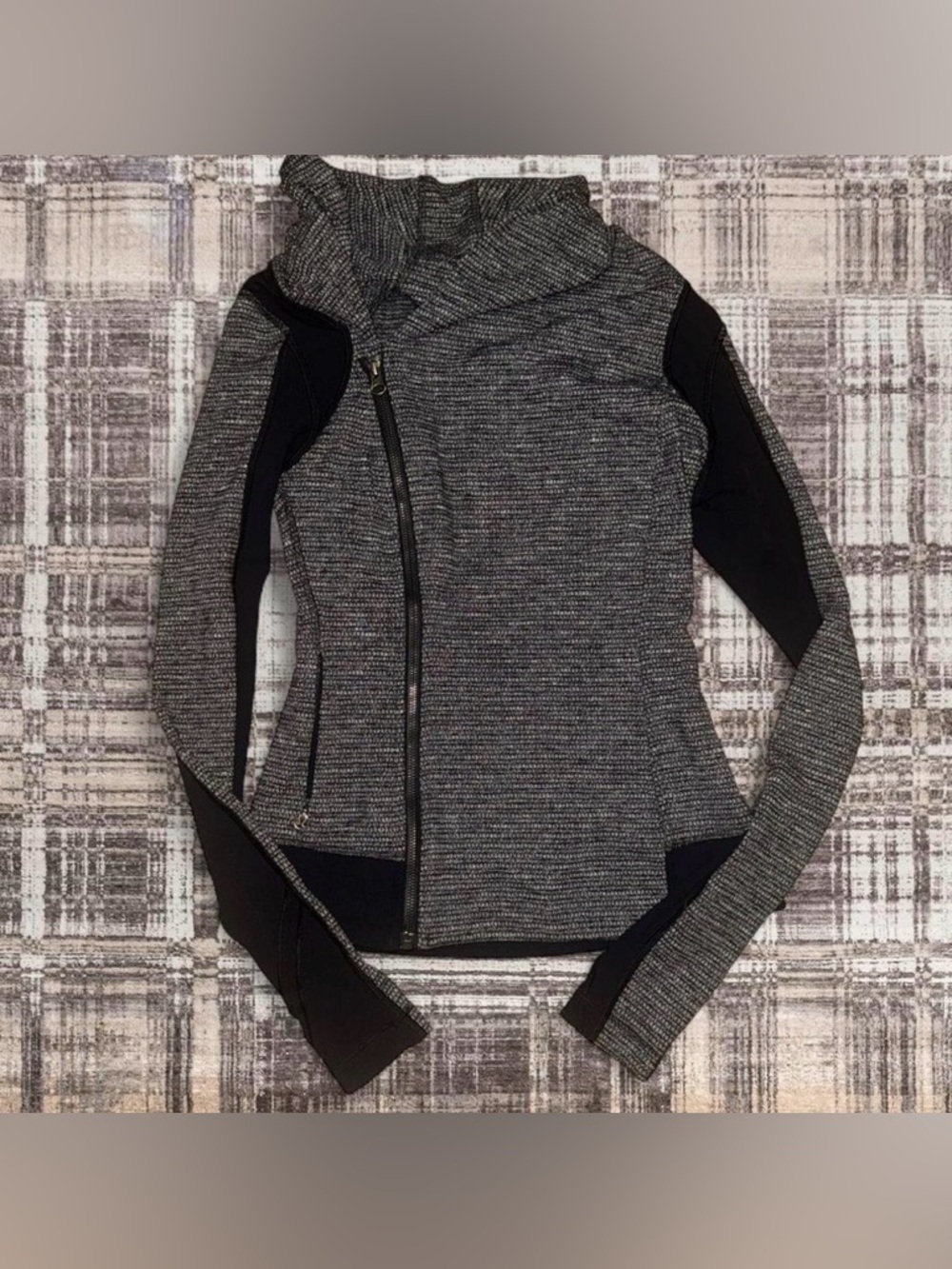 Women's Gray and black lululemon Jacket
